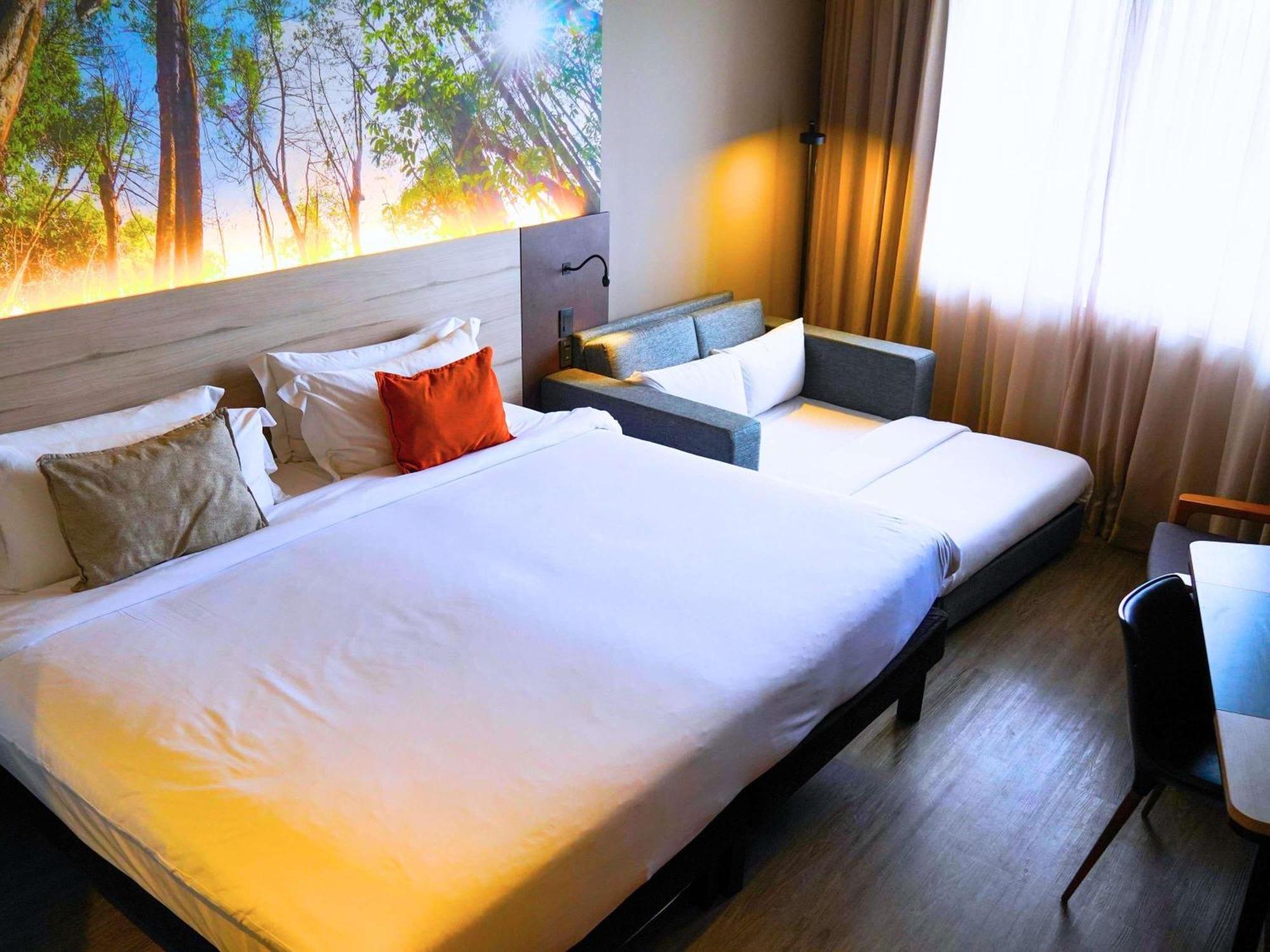Superior Room One Double Bed Sofa Bed,1739526160:JPEG